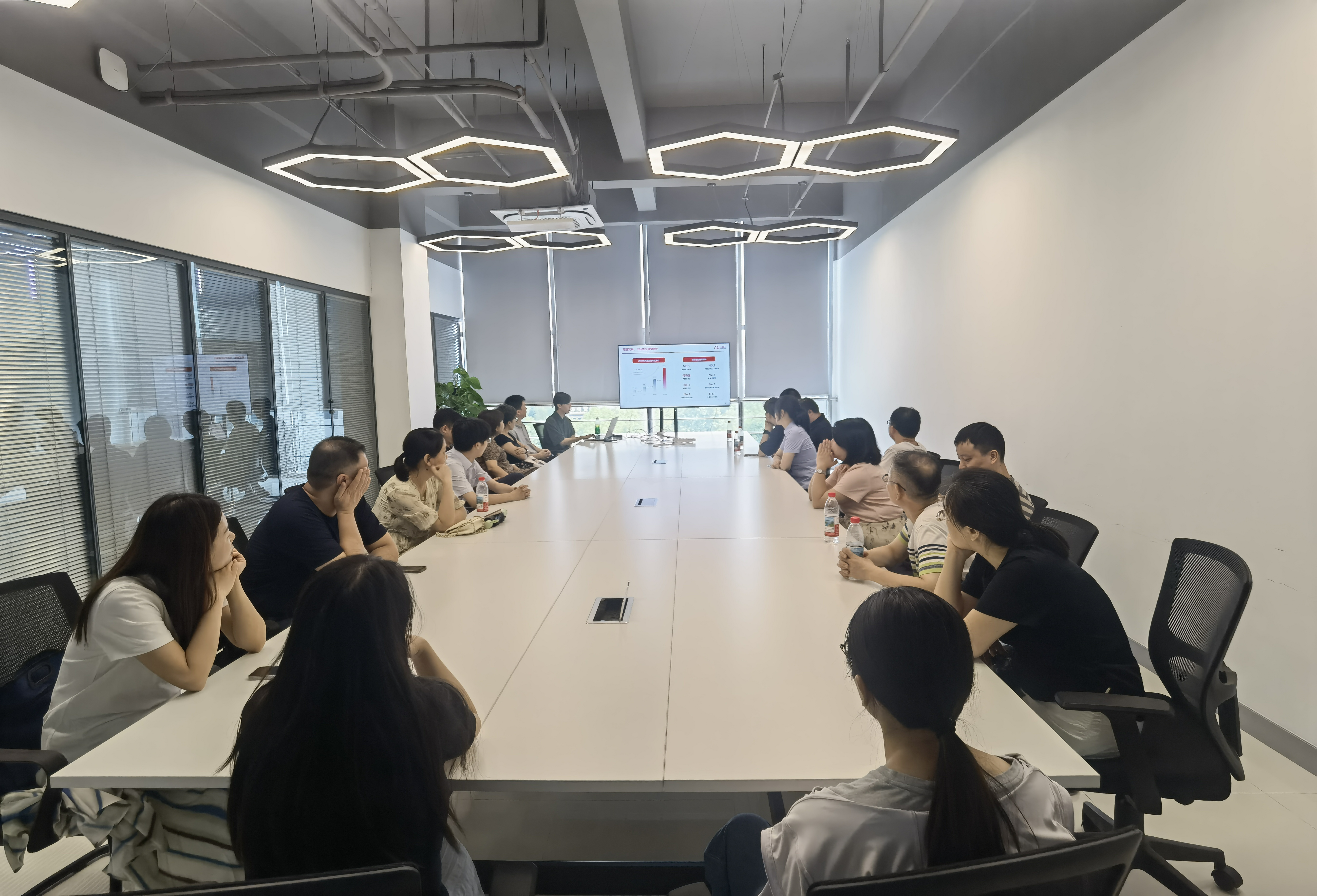 图片3(1).png 图片3(1).png
